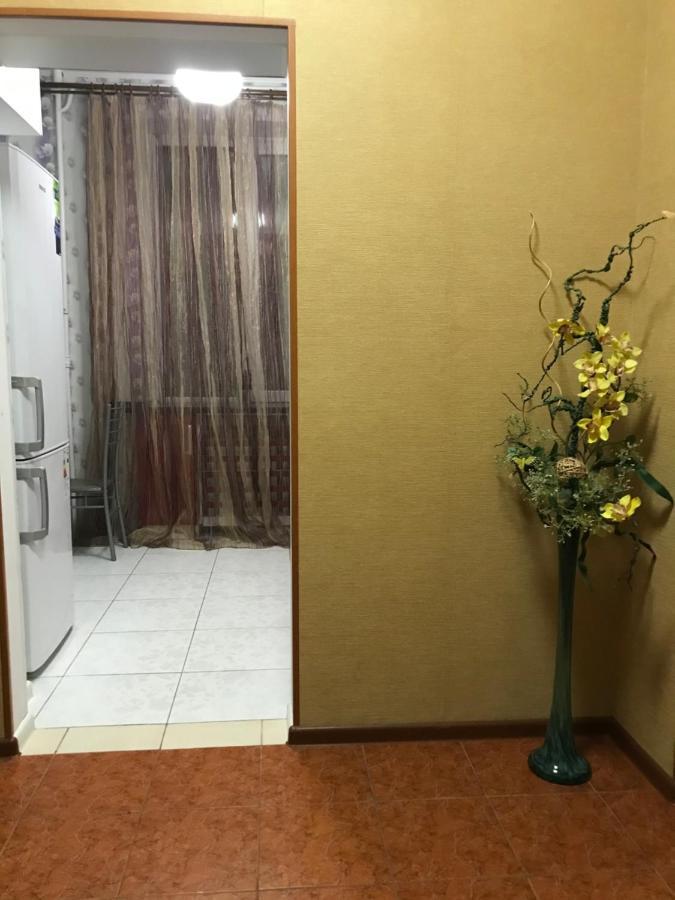 Rent Apartment In The Center Of Chernihiv Ngoại thất bức ảnh