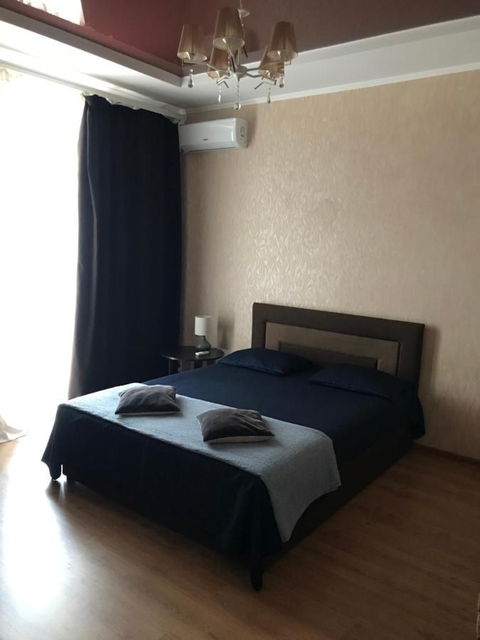 Rent Apartment In The Center Of Chernihiv Ngoại thất bức ảnh