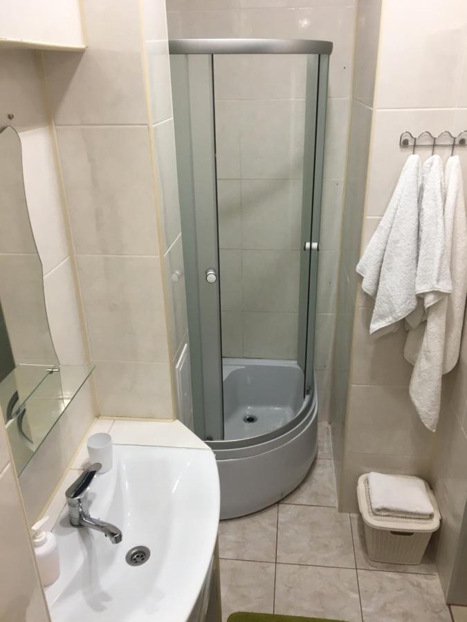 Rent Apartment In The Center Of Chernihiv Ngoại thất bức ảnh